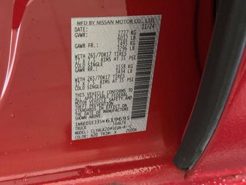 Used 2025 Nissan Frontier Pro-X RWD image 27