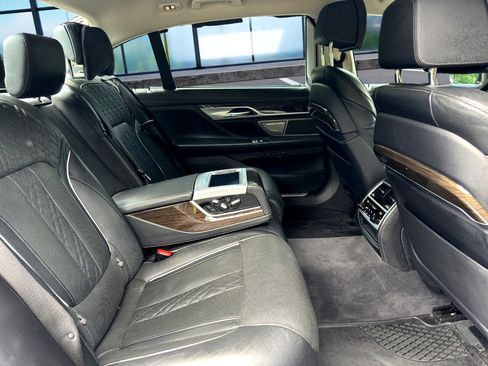 Used 2021 BMW 740i xDrive 740i xDrive Sedan w/ Luxury Rear Seating Package image 19