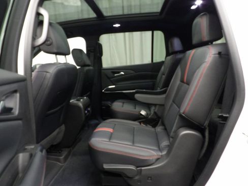 Used 2025 Chevrolet Traverse RS w/ LPO, Floor Liner Package AWD/4WD image 13