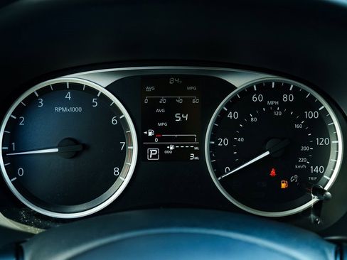 New 2025 Nissan Kicks Play S image 15