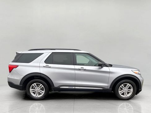 Used 2023 Ford Explorer XLT w/ Equipment Group 202A image 33