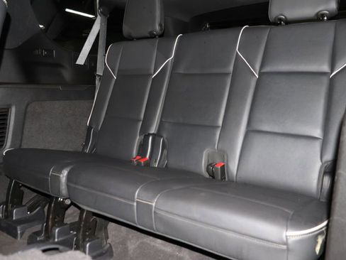 Used 2022 Cadillac Escalade ESV Sport w/ Touring Package image 21