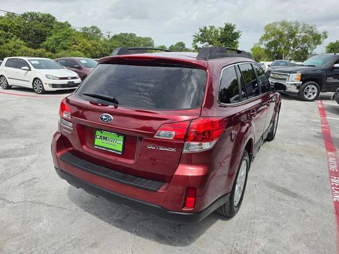 Used 2011 Subaru Outback 2.5i Premium AWD/4WD image 12