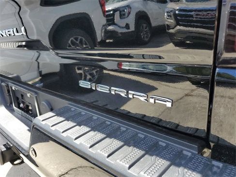 New 2026 GMC Sierra 1500 Denali w/ Denali Reserve Package image 8