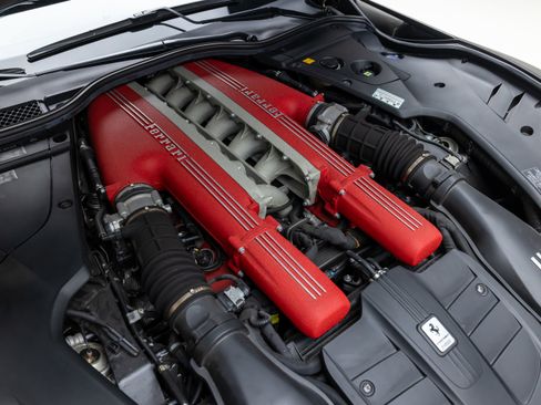 Certified 2015 Ferrari F12 Berlinetta image 27