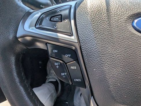 Used 2015 Ford Fusion SE w/ Equipment Group 201A FWD image 23