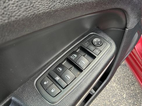 Used 2014 Chrysler 300 Base AWD 4dr Sedan w/ Driver Convenience Group image 17