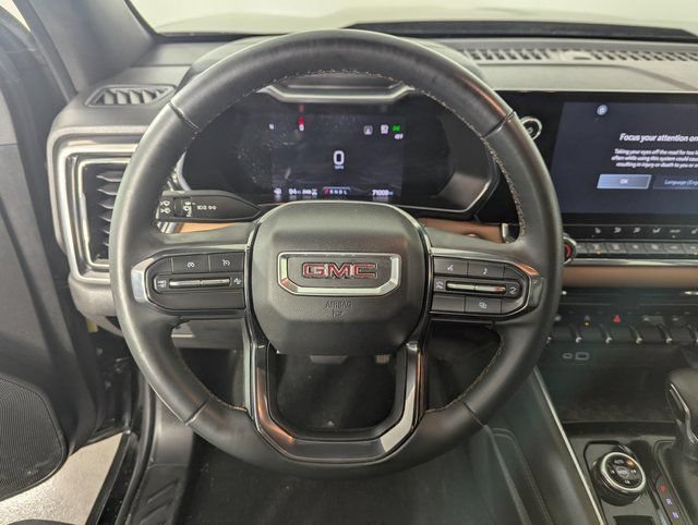 Used 2023 GMC Canyon AT4 w/ Technology Package AWD/4WD image 14