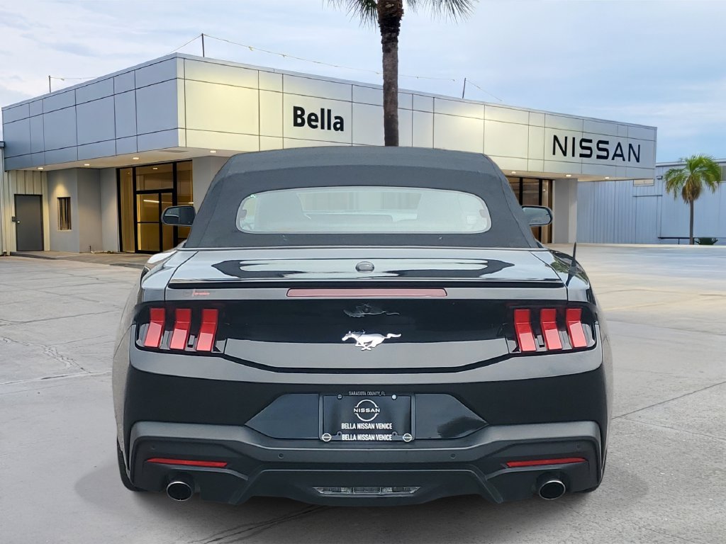 Used 2024 Ford Mustang Premium RWD image 4