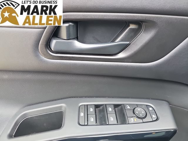 Used 2025 Nissan Pathfinder SV FWD image 22