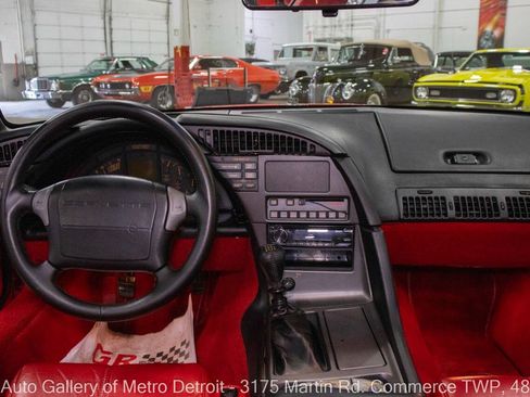 Used 1990 Chevrolet Corvette ZR-1 RWD image 17