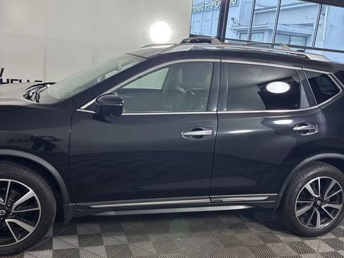 Used 2018 Nissan Rogue SL w/ Premium Package AWD/4WD image 3