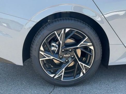 Certified 2025 Kia K5 GT-Line w/ GT-Line Premium Package AWD/4WD image 11