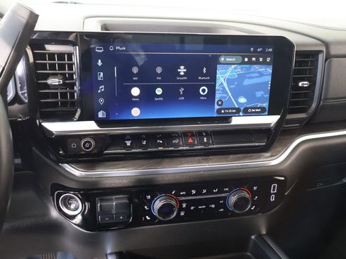 Used 2024 Chevrolet Silverado 3500 LTZ w/ LTZ Convenience Package image 5