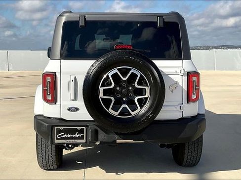 Used 2024 Ford Bronco Outer Banks image 4