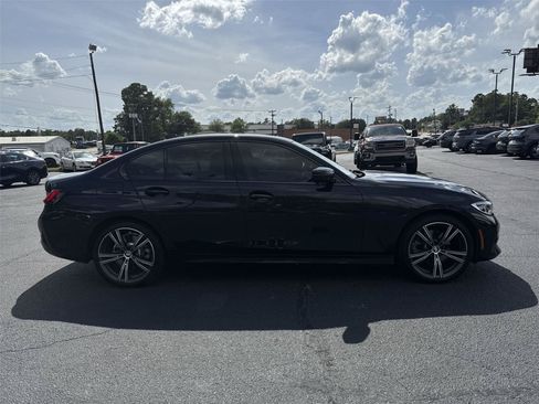 Used 2022 BMW 330i Sedan w/ Premium Package 2 RWD image 8