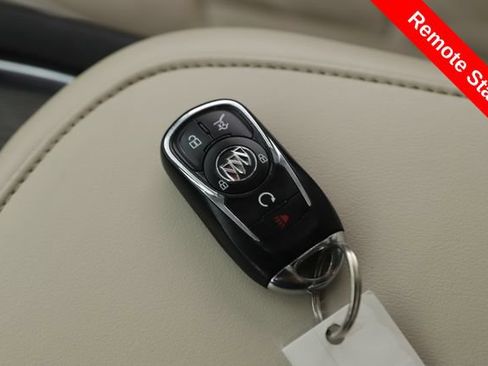 Used 2024 Buick Enclave Avenir w/ Avenir Technology Package AWD/4WD image 3