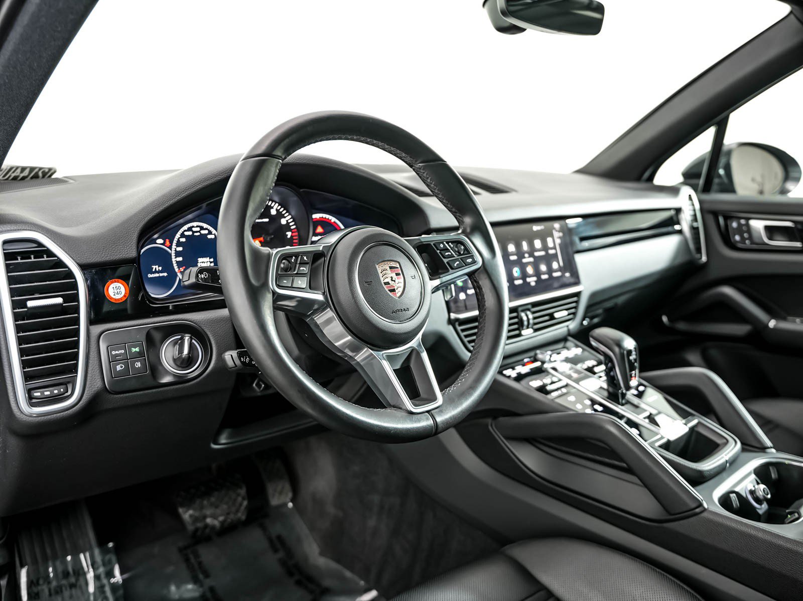 Certified 2023 Porsche Cayenne AWD/4WD image 4