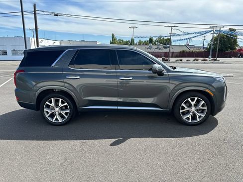 Used 2022 Hyundai Palisade Limited w/ Cargo Package AWD/4WD image 7