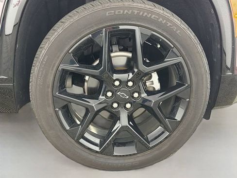 Used 2024 Chevrolet Traverse RS FWD image 39