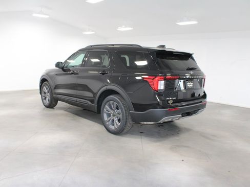 New 2026 Ford Explorer Active w/ Active Comfort Package image 6