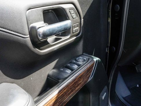 Used 2019 Chevrolet Silverado 1500 High Country w/ Technology Package AWD/4WD image 58