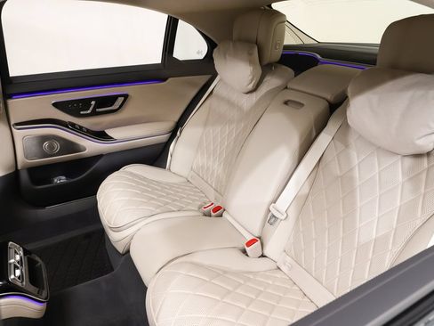 Certified 2023 Mercedes-Benz S 580 4MATIC Sedan image 11