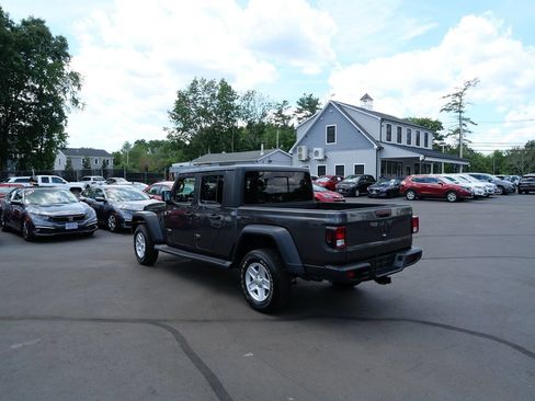 Used 2020 Jeep Gladiator Sport w/ Quick Order Package 24S AWD/4WD image 5