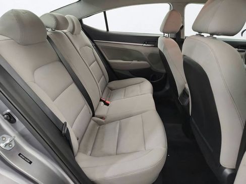 Used 2018 Hyundai Elantra SEL FWD image 25
