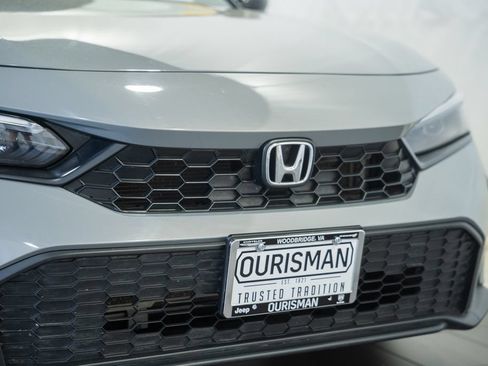 Used 2025 Honda Civic Sport image 10