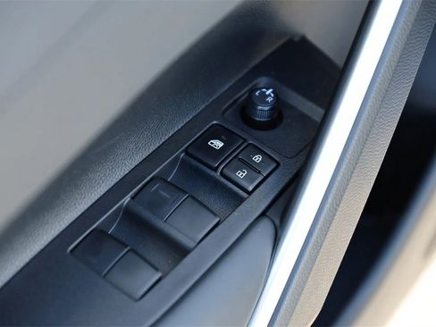 Certified 2026 Toyota Corolla Cross XLE image 13