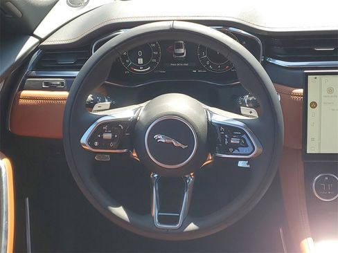 New 2026 Jaguar F-PACE R-Dynamic S image 29