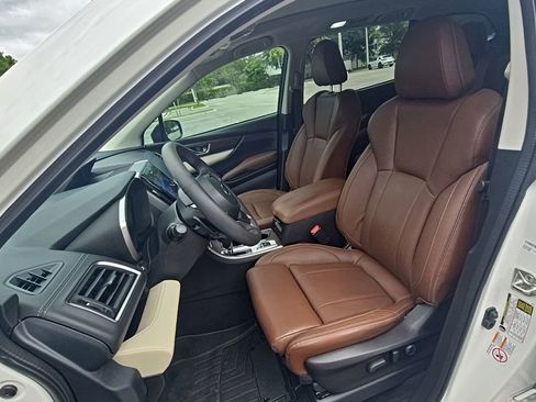 Used 2019 Subaru Ascent Touring image 18