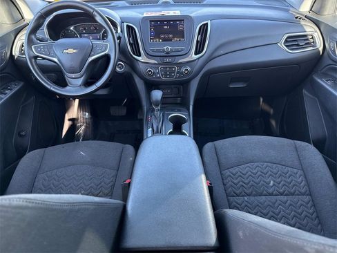 Used 2022 Chevrolet Equinox LT image 25