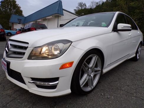 Used 2013 Mercedes-Benz C 300 4MATIC Sedan image 3
