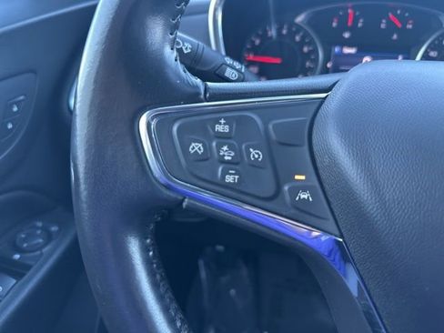 Used 2020 Chevrolet Equinox LT image 19