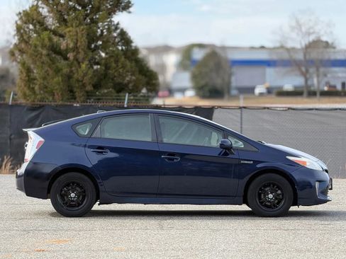 Used 2013 Toyota Prius Three image 7