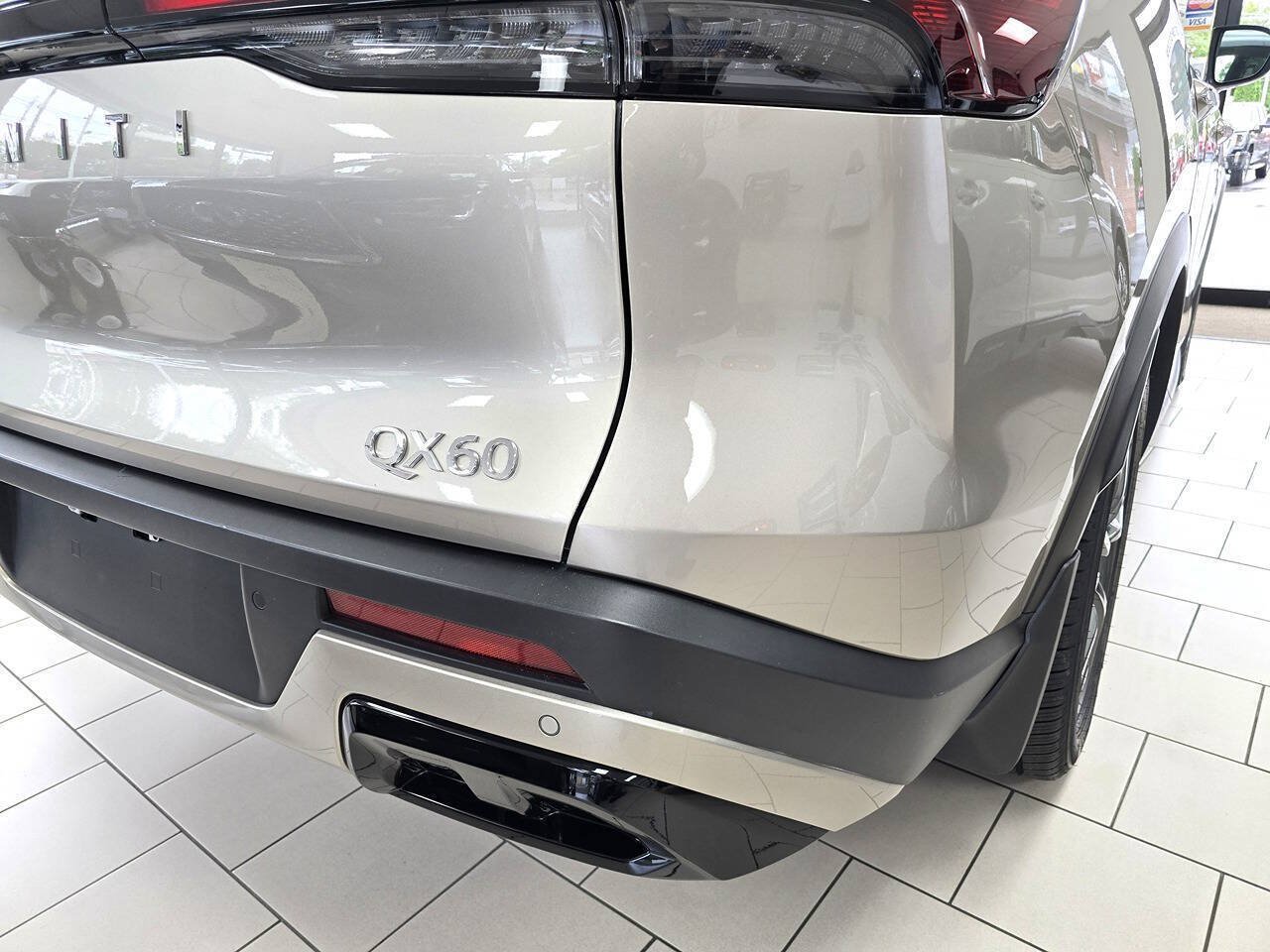 Used 2024 INFINITI QX60 Luxe w/ Performance Audio Package AWD/4WD image 8