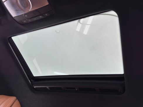 Used 2021 Mercedes-Benz G 63 AMG 4MATIC w/ G Manufaktur Interior Package image 12