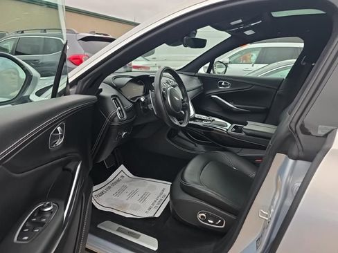 Used 2021 Aston Martin DBX image 3