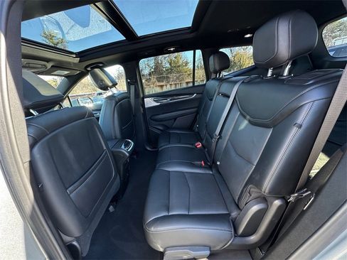 Used 2024 Cadillac XT6 Sport image 24
