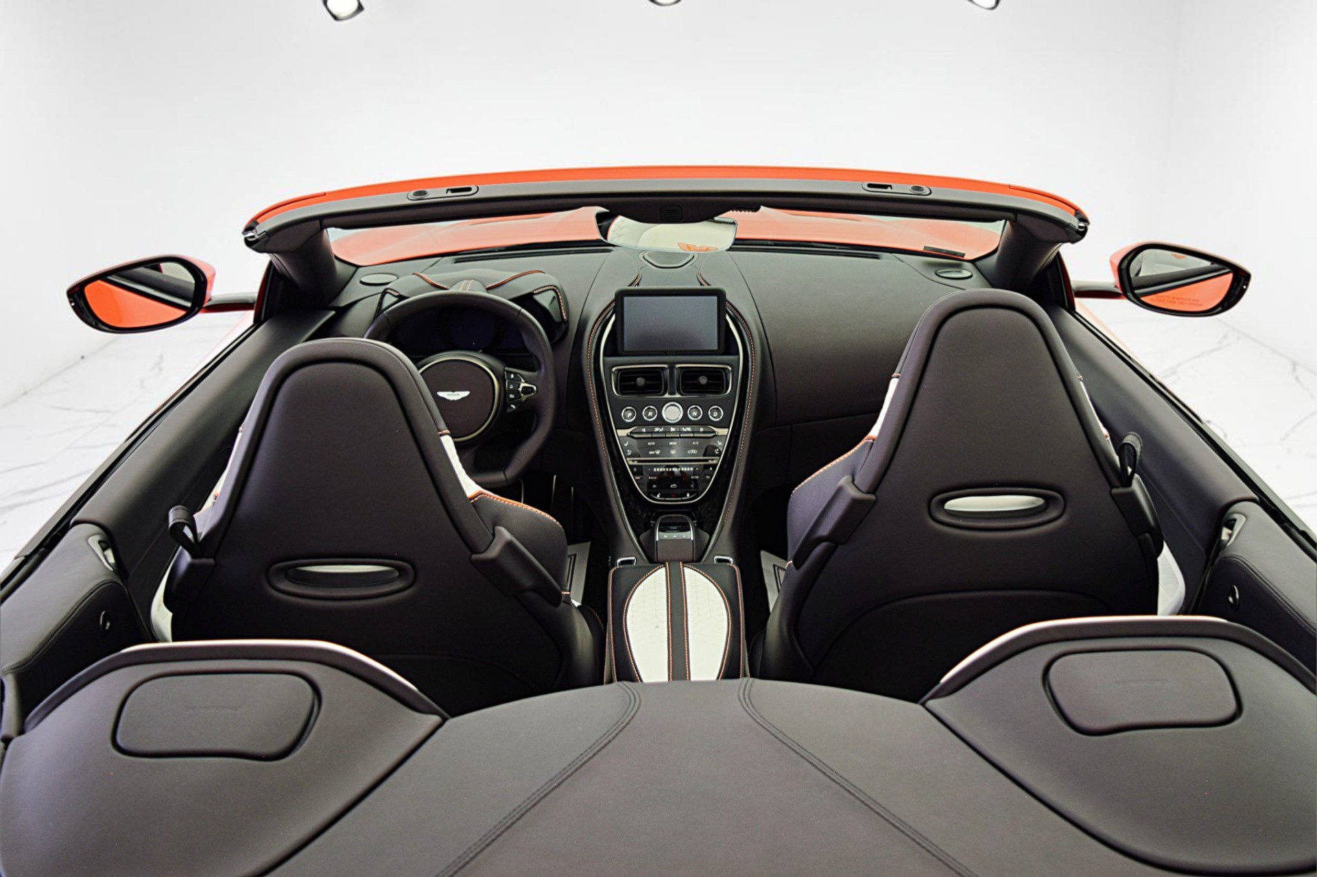 Used 2023 Aston Martin DBS Superleggera Volante RWD image 6