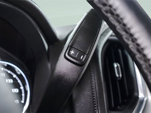 Used 2023 Chevrolet Silverado 2500 LTZ w/ LTZ Plus Package image 22