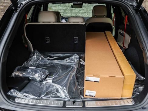 New 2026 Genesis GV70 3.5T Sport Prestige image 8