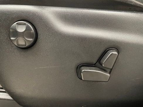 Used 2021 Jeep Grand Cherokee Laredo image 8