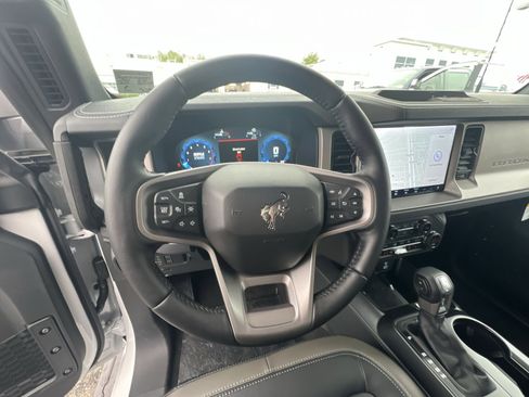New 2025 Ford Bronco Outer Banks image 16