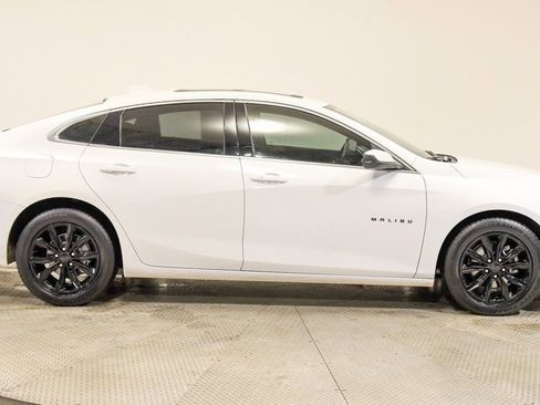 Used 2024 Chevrolet Malibu LT image 11