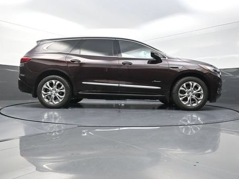 Used 2020 Buick Enclave Avenir w/ Avenir Technology Package AWD/4WD image 38