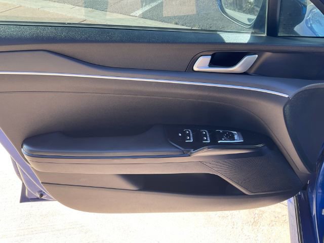 Used 2021 Kia K5 GT-Line FWD image 11