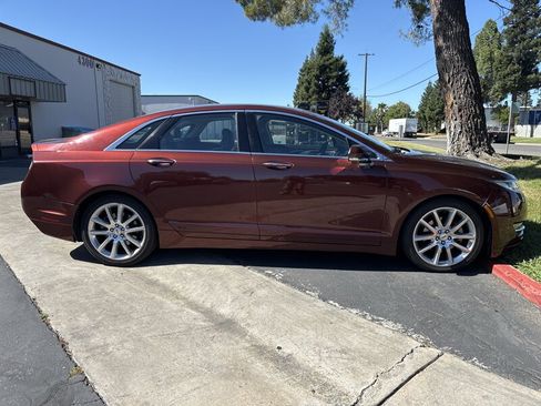 Used 2015 Lincoln MKZ FWD image 56